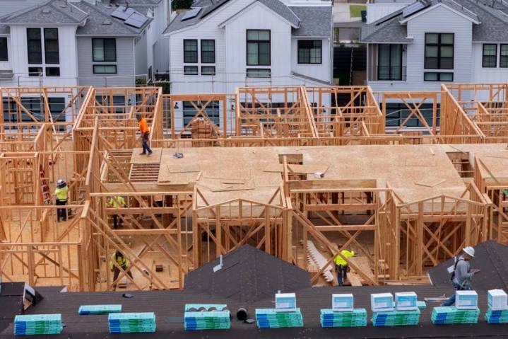 US existing home sales rise to seven-month high in September