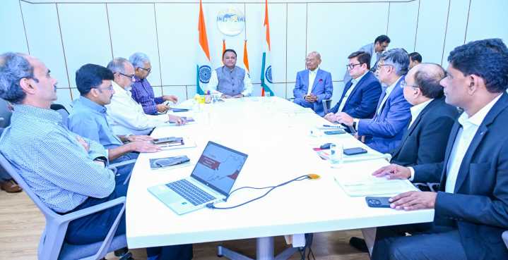Vedanta to Invest ₹1 Lakh Cr in Odisha: Aluminum Parks, Ferro-Alloy Plant, 1 Lakh Jobs Announced