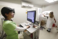 Llaman a reforzar la autoexploración y revisiones contra el cáncer de mama