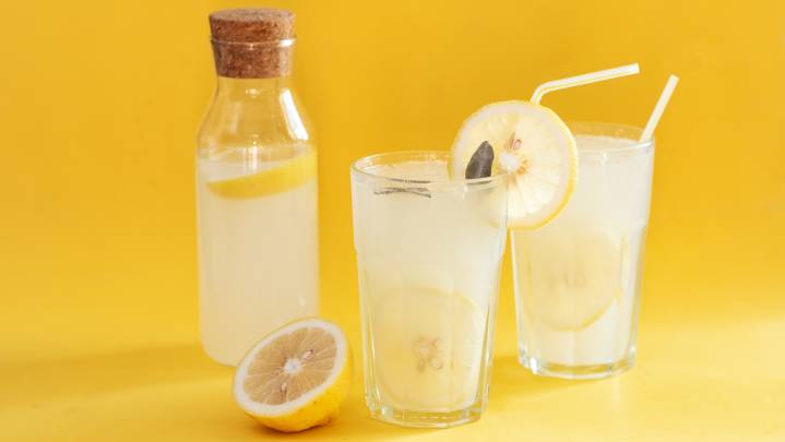 The Vintage Lemonade Recipe With An Unexpectedly Meaty Ingredient
