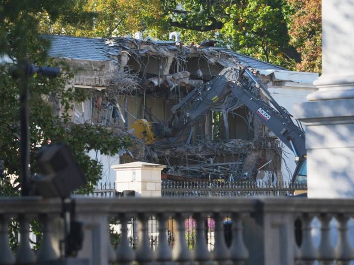 The White House starts demolishing part of the East Wing to build Trump's ballroom