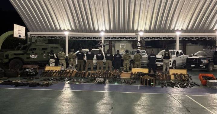 Cae arsenal del CJNG en Jaltemba Nayarit: fusiles, granadas y miles de cartuchos
