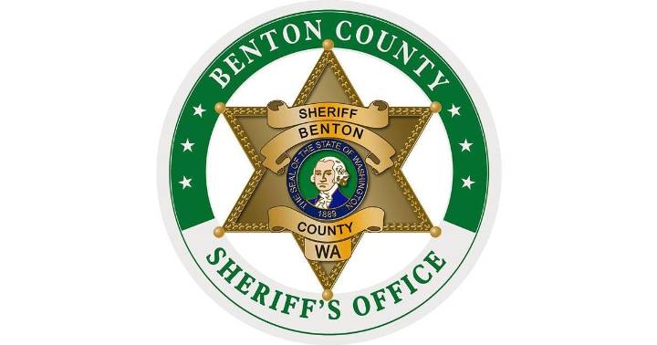 Benton County sheriff retires after 30 years of service