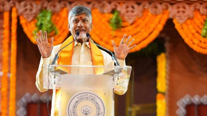 CM ‘shielding’ TDP leaders in liquor scam, targeting oppn: YSRCP