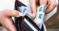 Los salarios volverán a bajar en 2026 hasta 95 euros anuales por un mecanismo aprobado por el Gobierno