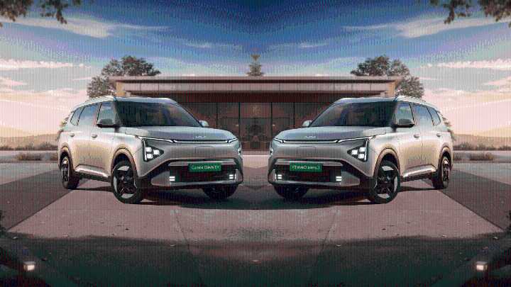 Kia Expands Carens Clavis EV lineup starting at Rs 19.99 lakh