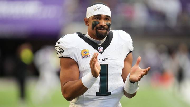 Eagles don't need perfection from Jalen Hurts. It sure helps when he is for the Super Bowl champs