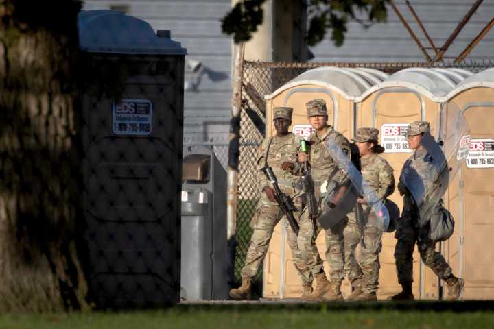 Appeals court keeps block on National Guard deployment in Illinois, OKs mobilization