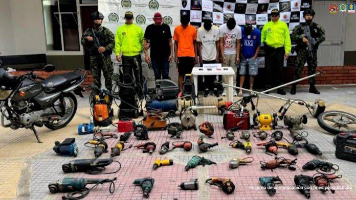 Asegurados hombres que estarían involucrados en hurto a fincas en Sabana de Torres (Santander)