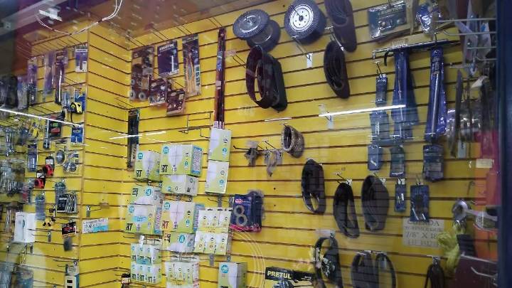 Empresarios ferreteros enfrentan cierre de año incierto ante falta de inversión y nuevas disposiciones fiscales
