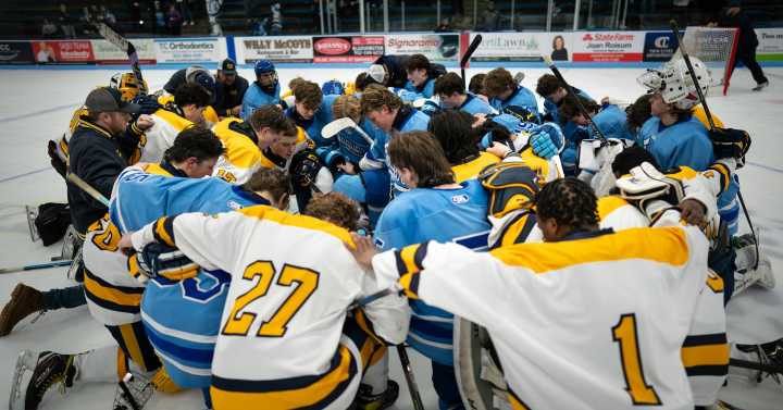 Post-hockey prayer isn't performance but an act of humility