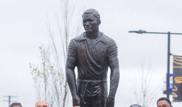The Joe Louis Fist is no longer the only Detroit statue depicting the boxing great