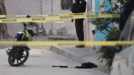 Balean a motociclista cuando llegaba a su casa en la colonia León I