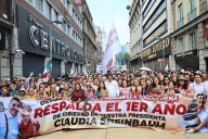 Acarreo desde Oaxaca: Morena despilfarra millones en mitin de Sheinbaum, ignorando necesidades estatales