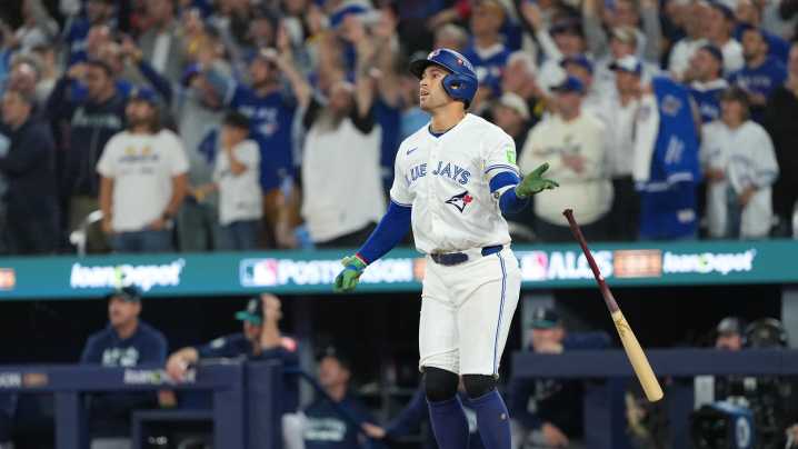George Springer HR rallies Blue Jays past Mariners into World Series