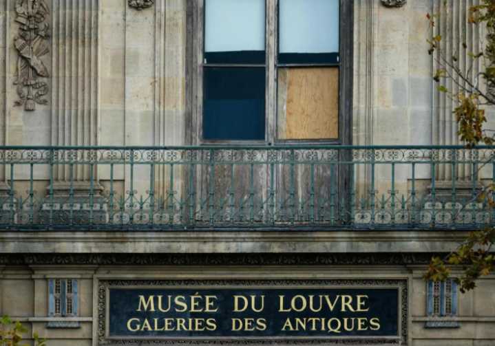 Joyas "de la Corona" del Louvre: ocho minutos de un robo
