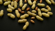 When to introduce kids to peanuts to help avoid allergies, according to experts