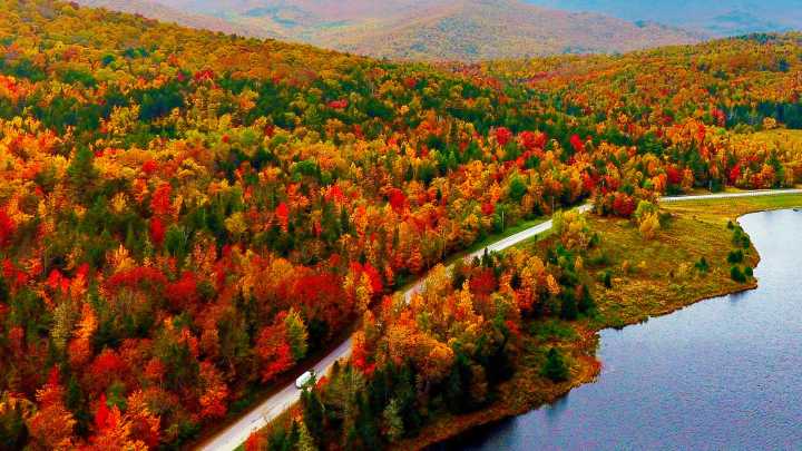 Skip Woodstock: Vermont's Most Underrated Town Has Beautiful Fall Foliage And Is Closer To The Airport