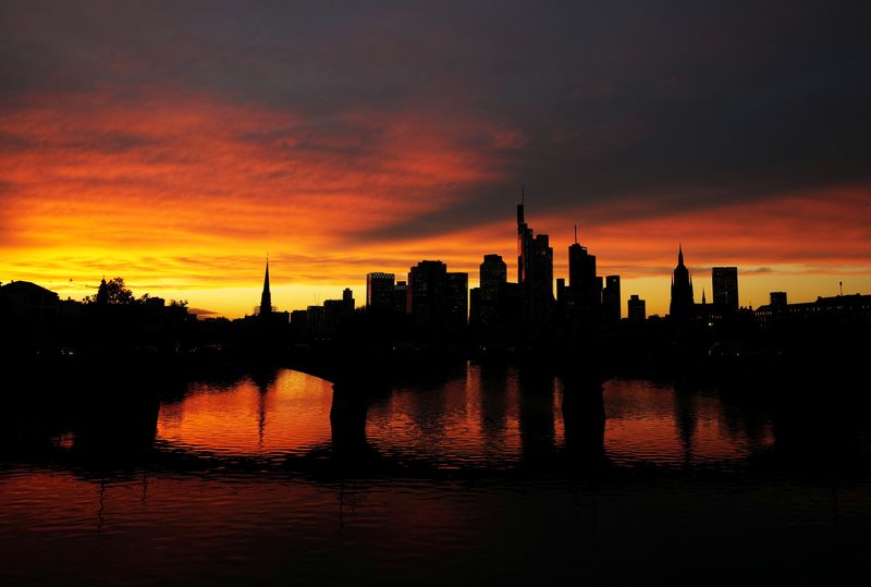Sentiment deteriorates among German CEOs, survey shows