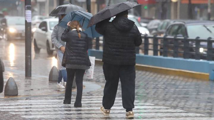 Alerta meteorológica por temporal de tormentas, lluvias, granizo y fuertes ráfagas de viento: cuáles son las zonas afectadas y cómo seguirá el clima en el AMBA