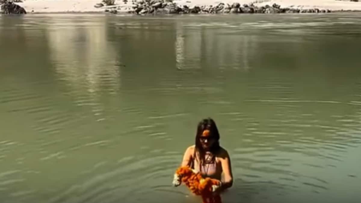 Woman In Bikini Takes Holy Dip In River Ganga, Sparks Debate: ‘Aadmi Log Kachha Pehn Kar Nahaye Toh...’