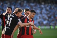 “El que no salta es un traidor”. El gol de Maxi Salas para River a Racing, la reacción del 7 y el codazo de Maravilla sin expulsión