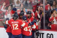 Boqvist scores go-ahead goal as Cup champ Panthers beat Blackhawks 3