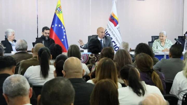 Min-Educación inició debate sobre el impacto de las tareas escolares