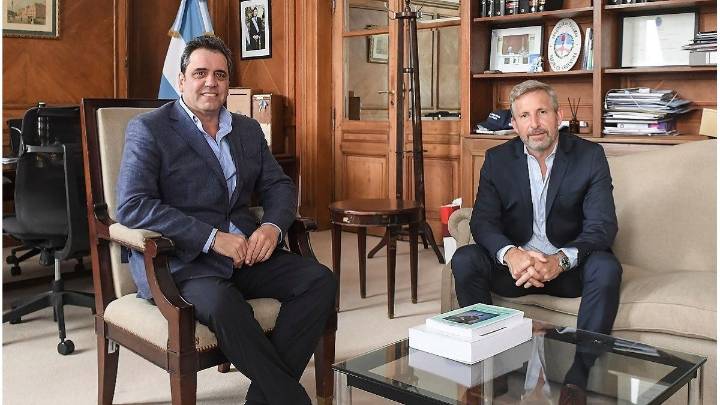 Rogelio Frigerio se reunió con el ministro del Interior Lisandro Catalán