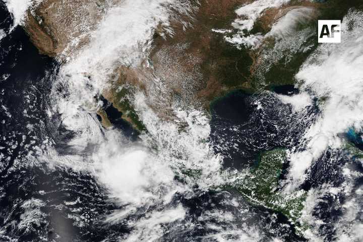Protección Civil llama a redoblar medidas de autocuidado por efectos de la tormenta tropical Raymond