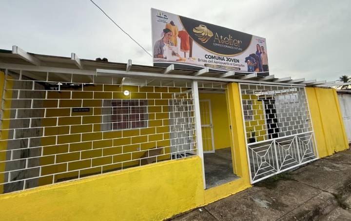 Más de 4 mil familias beneficiará textilera creada por la juventud en Las Cocuizas