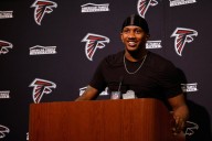 Falcons QB Michael Penix Jr. and top WR Drake London to miss game against Dolphins due to injuries