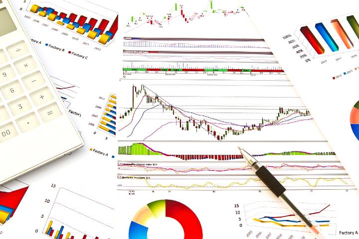 Stock Market LIVE: GIFT Nifty Hints At Muted Open; BHEL, L&T, SAIL, Fino Payments Bank Shares In Focus