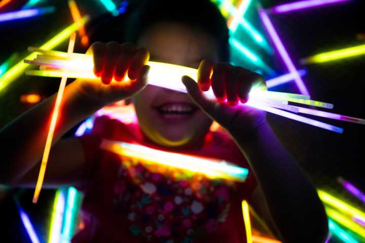 Glow sticks responsible for spike in poison control calls on Halloween, data shows