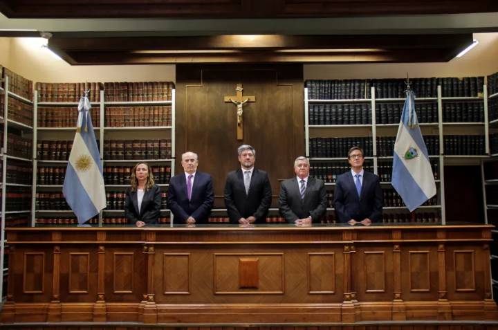 El STJ le negó a dos agentes de Salud el cambio de categoría