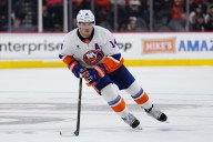 Where to watch Islanders vs. Bruins today: NHL free live stream