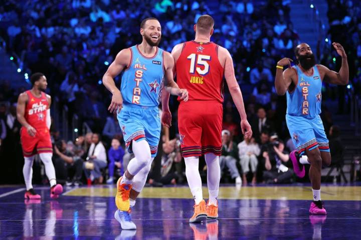 Estos son los 10 jugadores mejores pagados de la NBA: LeBron James perdió el liderazgo y hay varios nombres interesantes en la lista