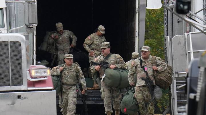 Trump desafía a la justicia por el envío de la Guardia Nacional a Chicago