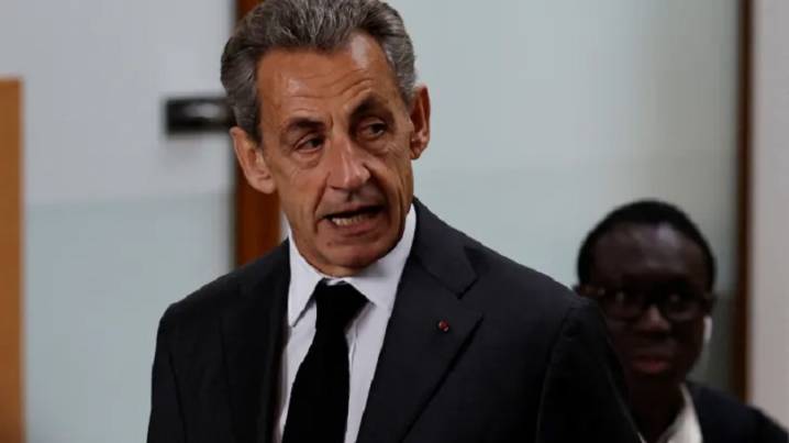 Sarkozy to Begin Five-Year Jail Term in Paris