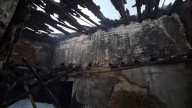 Vídeo | Un hombre, en estado crítico por un incendio en la barriada de San Roque de Badajoz