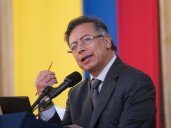 "Nuevo escenario de guerra": Petro dice que una de las lanchas atacadas por Estados Unidos era colombiana
