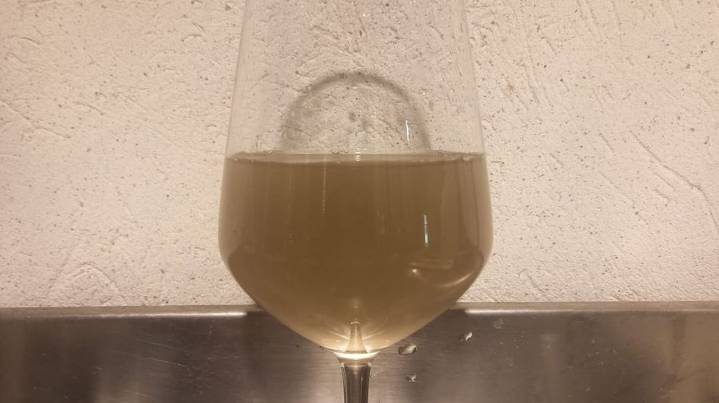 El arrastre de cenizas por la lluvia deja varios pueblos de Vilamartín de Valdeorras sin agua potable