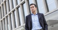 Abogado de Longueira tras veredicto de SQM: “Fue perseguido porque era una figura particularmente relevante para sus adversarios políticos”