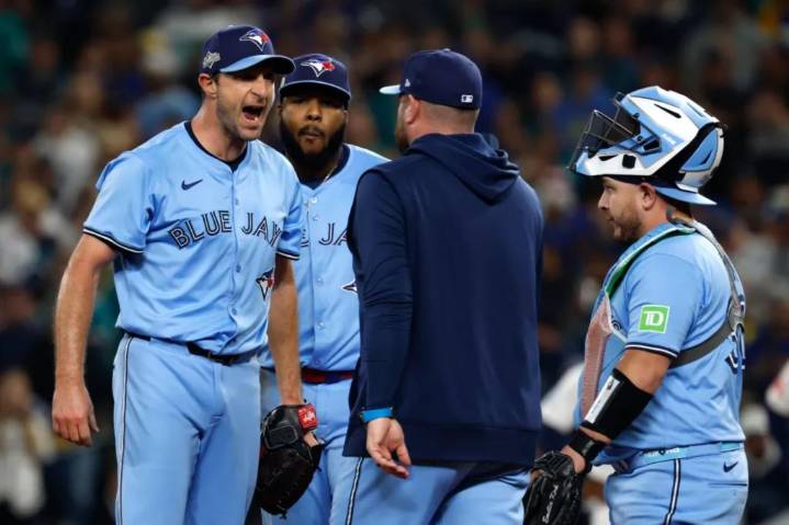 Max Scherzer stays in ALCS Game 4 after fiery mound visit with Blue Jays manager