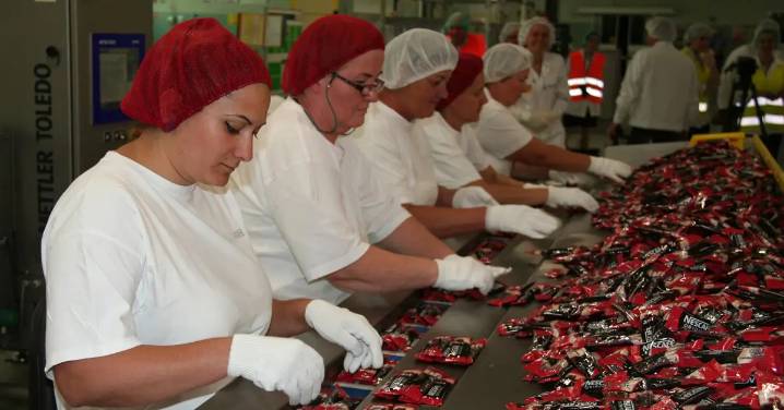 Nestlé recortará 16 mil empleos para recuperar confianza de inversionistas