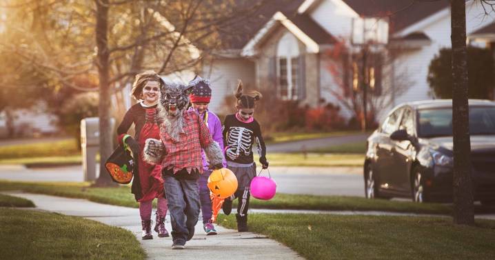 What time is trick or treat in the Pittsburgh area?