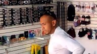 Hombre armado roba mercancía y dinero en negocio de Torreón; se llevó más de 2 mil pesos