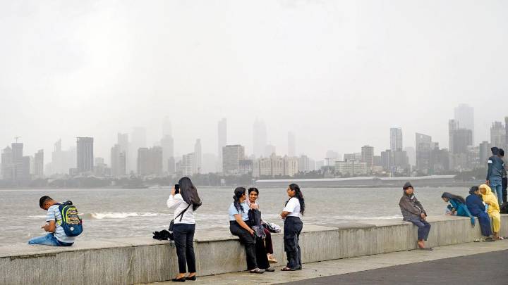 Mumbai: BJP begins BMC campaign with citizen feedback drive in Mumbai
