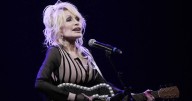 Dolly Parton says she aint dead yet after sister sparks concern