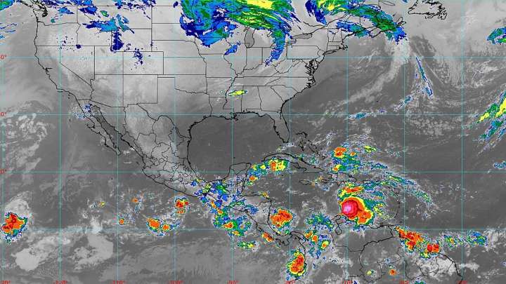 Potenciales Ciclones Sonia y Melissa Rodean México: ¿Cuál Posible Tormenta Sería Más Peligrosa?